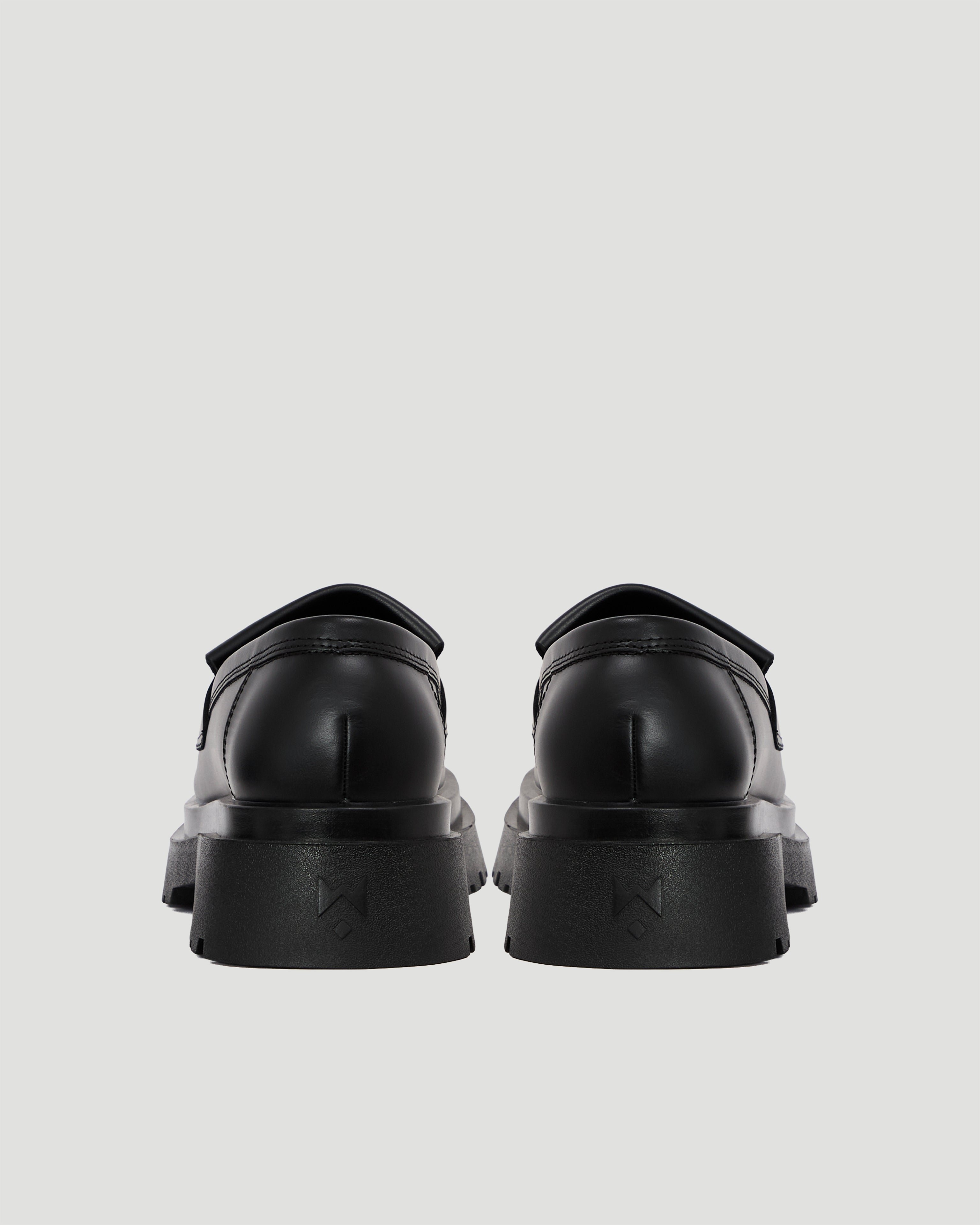 THEWOLF CHUNKY TASSEL LOAFER SS24